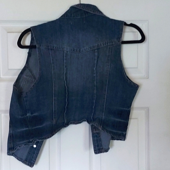 Cropped denim vest - Picture 2 of 2